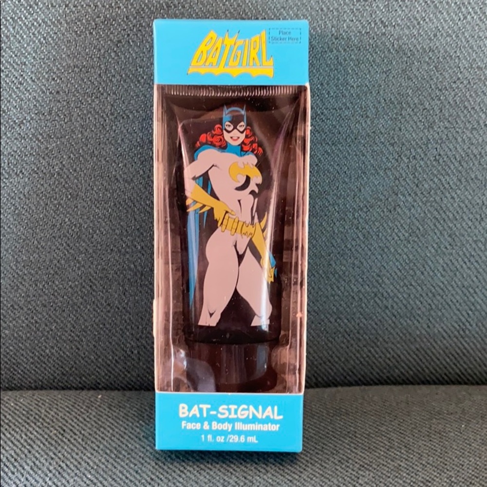 Batgirl Face & Body Illuminator - Picture 1 of 4